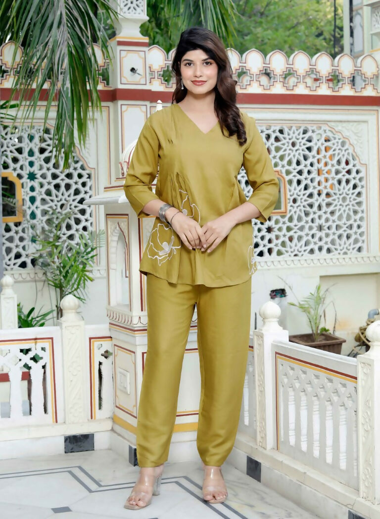 Miravan Women's Mehandi Solid Co-Ord Set - Swadesiicart