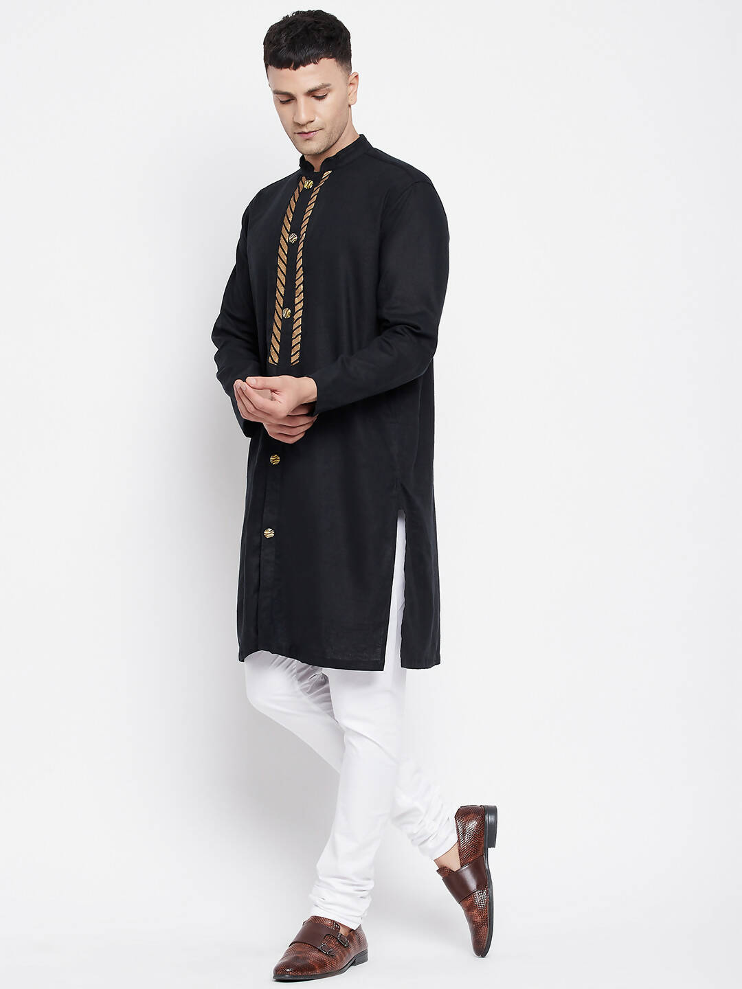 Even Apparels Black Linen Men's Sherwani Kurta With Decorative Placket | Swadesiicart