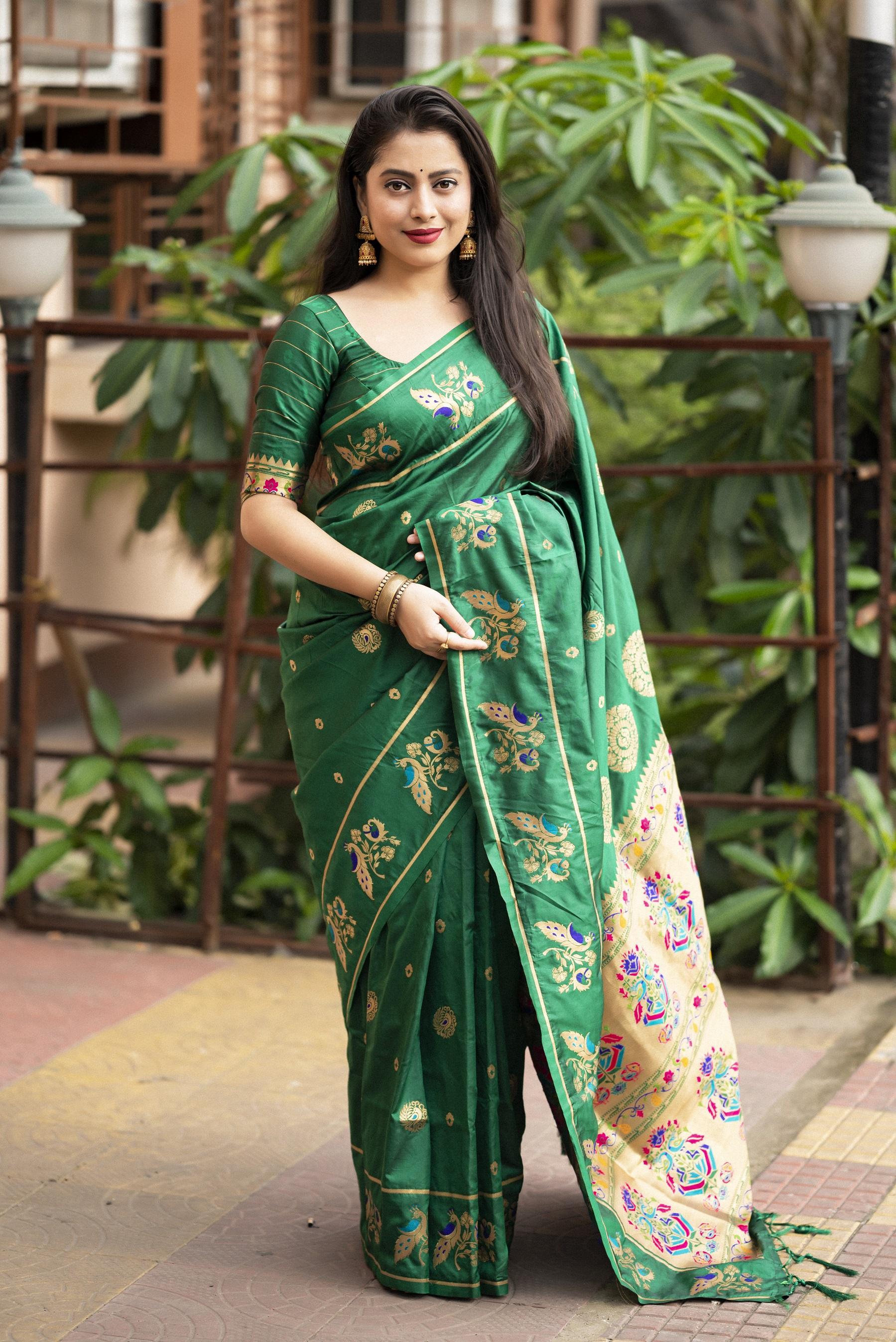 Green Pure Silk Woven Design Saree with Unstitched Blouse - Hiral Fashion | Swadesiicart