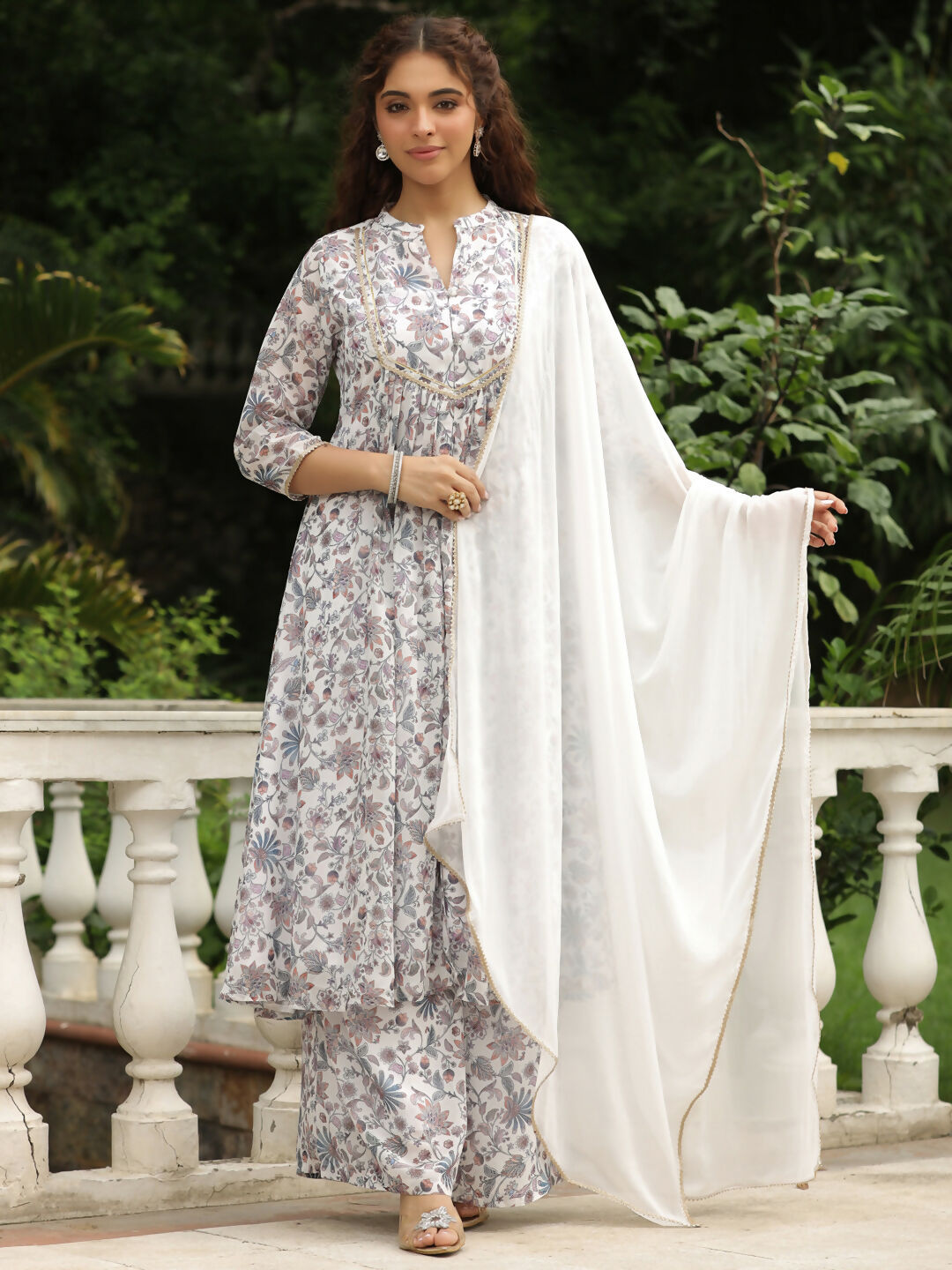 Janasya White Georgette Floral Kurta,Bottom & Dupatta | Swadesiicart