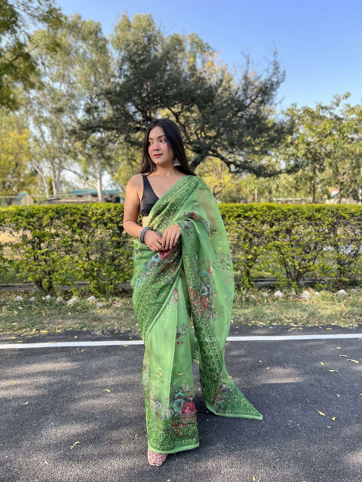 Vamsee Vidhi 1 Green Organza Saree - Swadesiicart