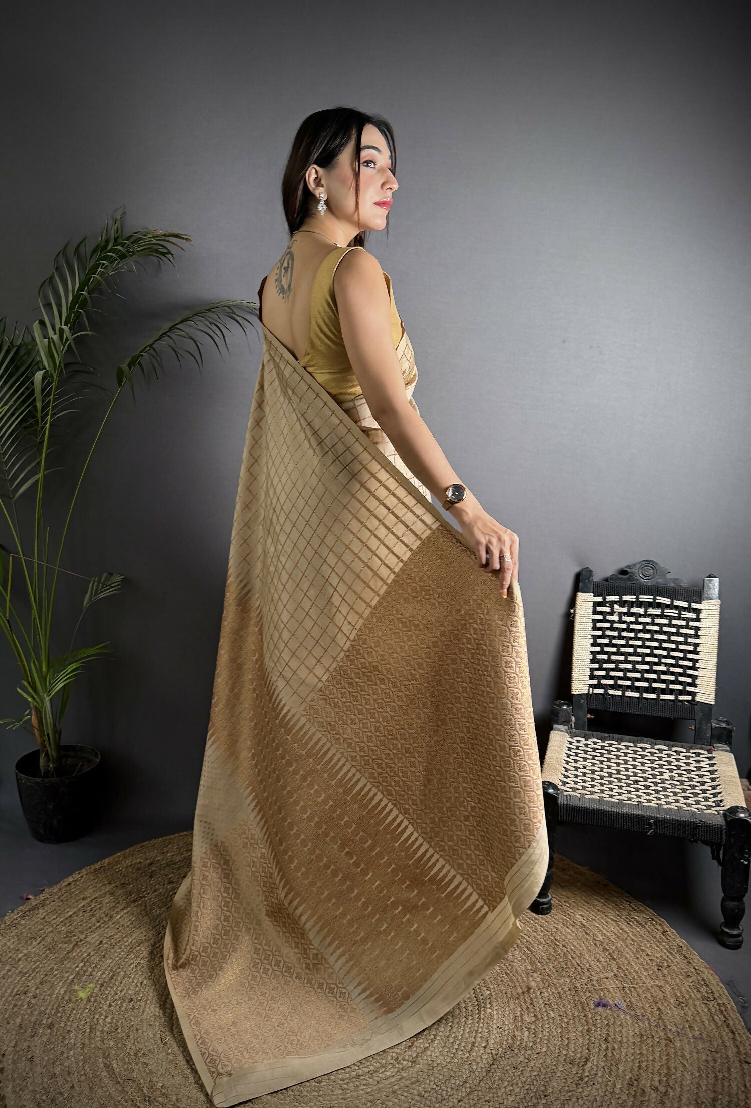 Joban Fashion Ivory Banarasi Soft Lichi Silk Checks & Woven Saree | Swadesiicart