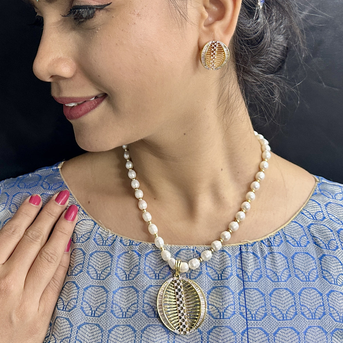 J Pearls Gilded Pearl Necklace Set - Swadesiicart
