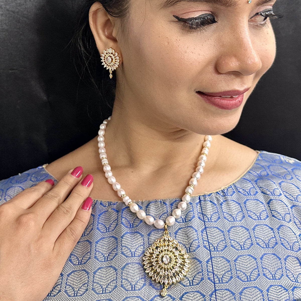 J Pearls Quasar Mystique Pearl Necklace Set - Swadesiicart