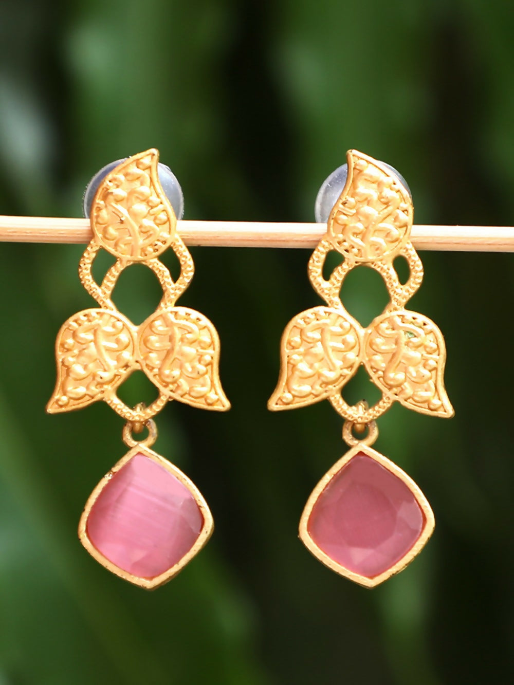 Joban Fashion Women Pink Stone Matte Gold Earrings | Swadesiicart