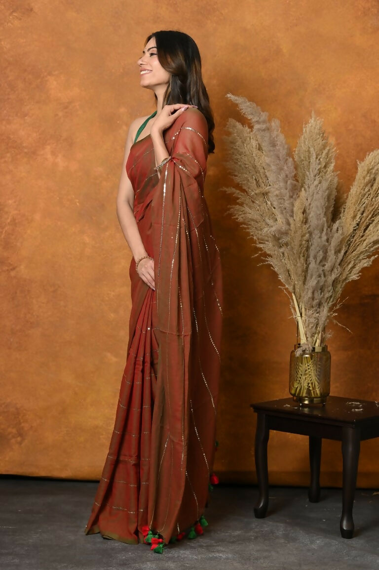 Very Much Indian Designer Mul Cotton Handloom Saree with Sequins - Dual Tone Red Green | Swadesiicart