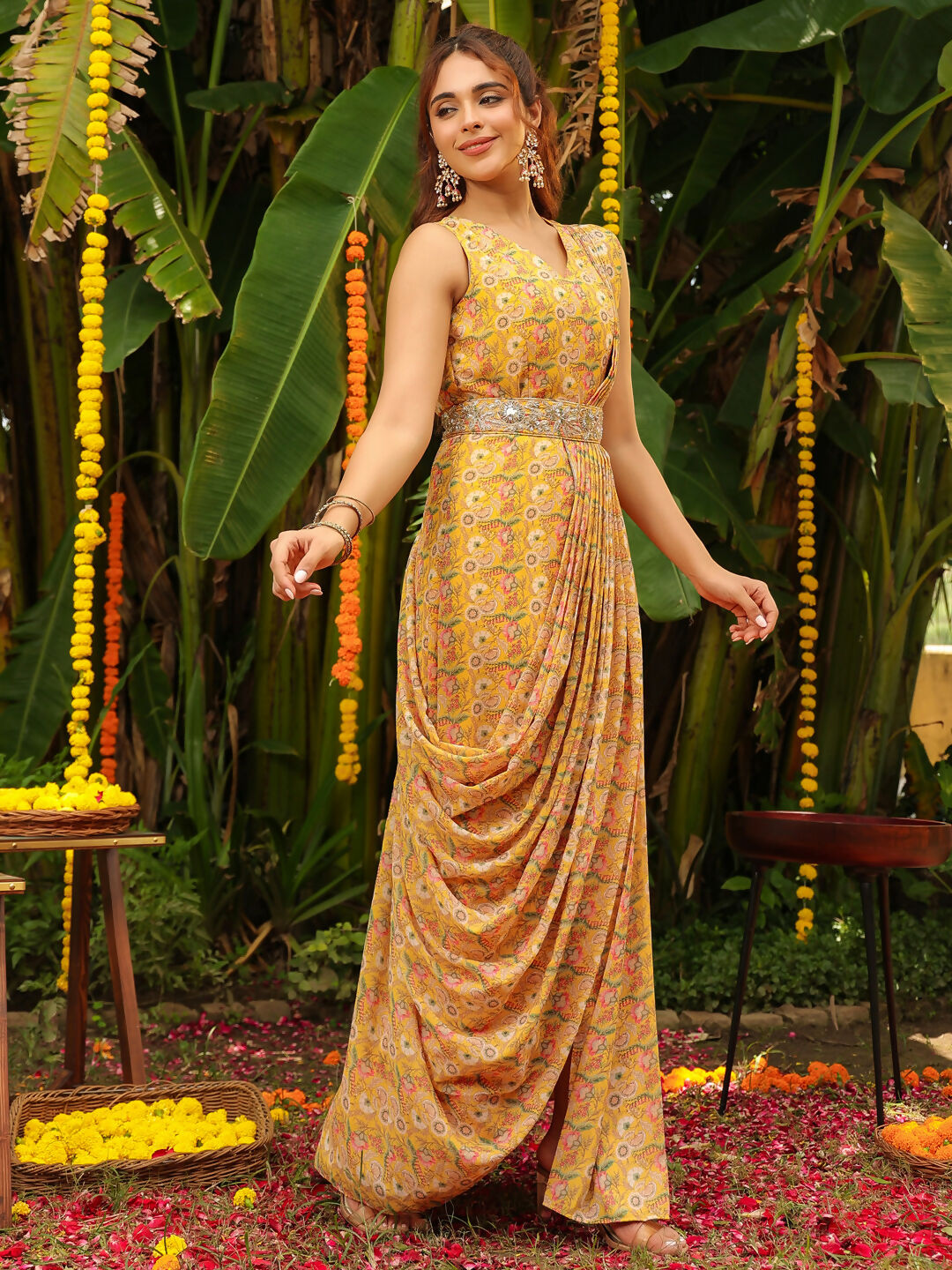 Janasya Mustard Georgette Floral Saree | Swadesiicart