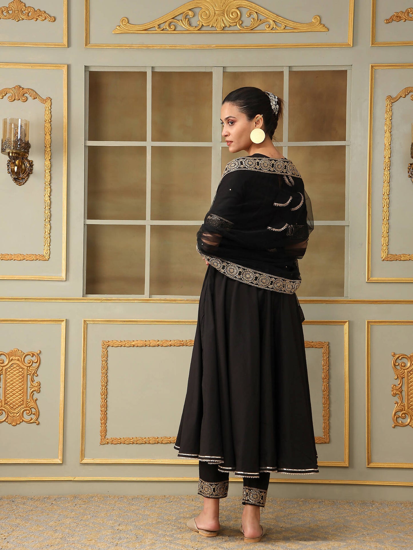 Pomcha Jaipur Black Saadgi Sunheri Lace Black Anarkali Set | Swadesiicart