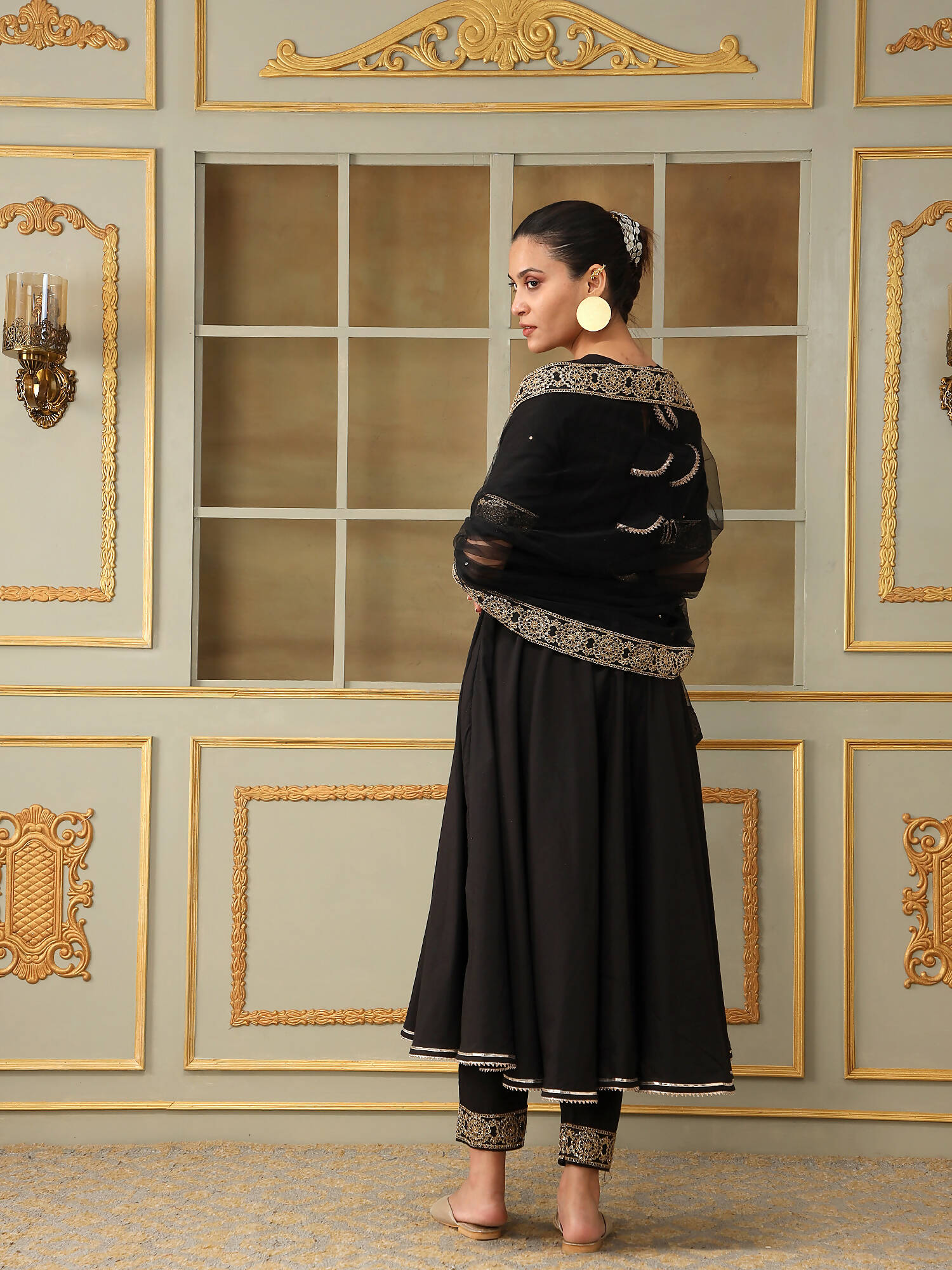 Pomcha Jaipur Black Saadgi Sunheri Lace Black Anarkali Set | Swadesiicart