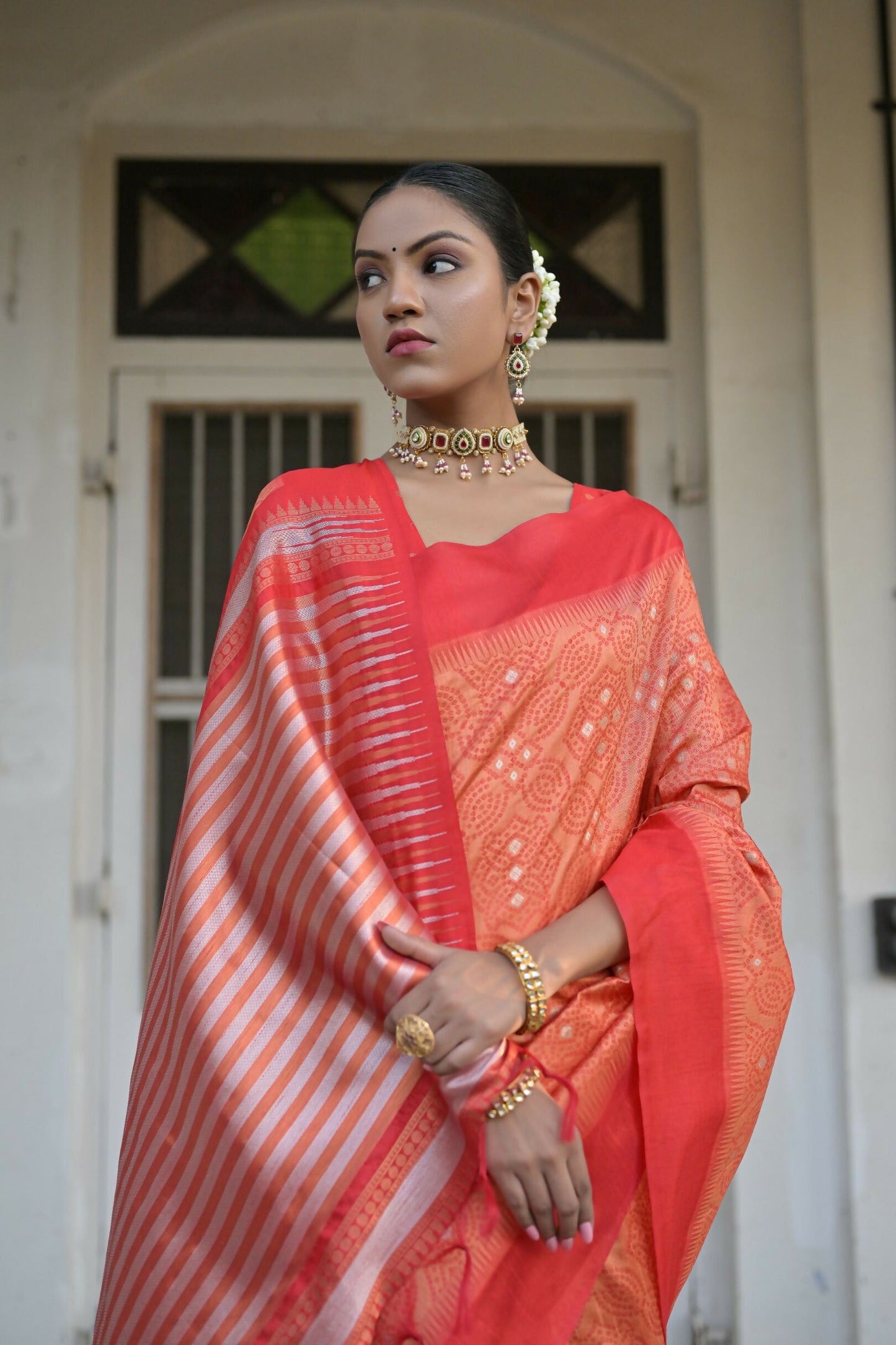 Vishnu Weaves Women's Orange Raw Silk Saree with Blouse - Swadesiicart