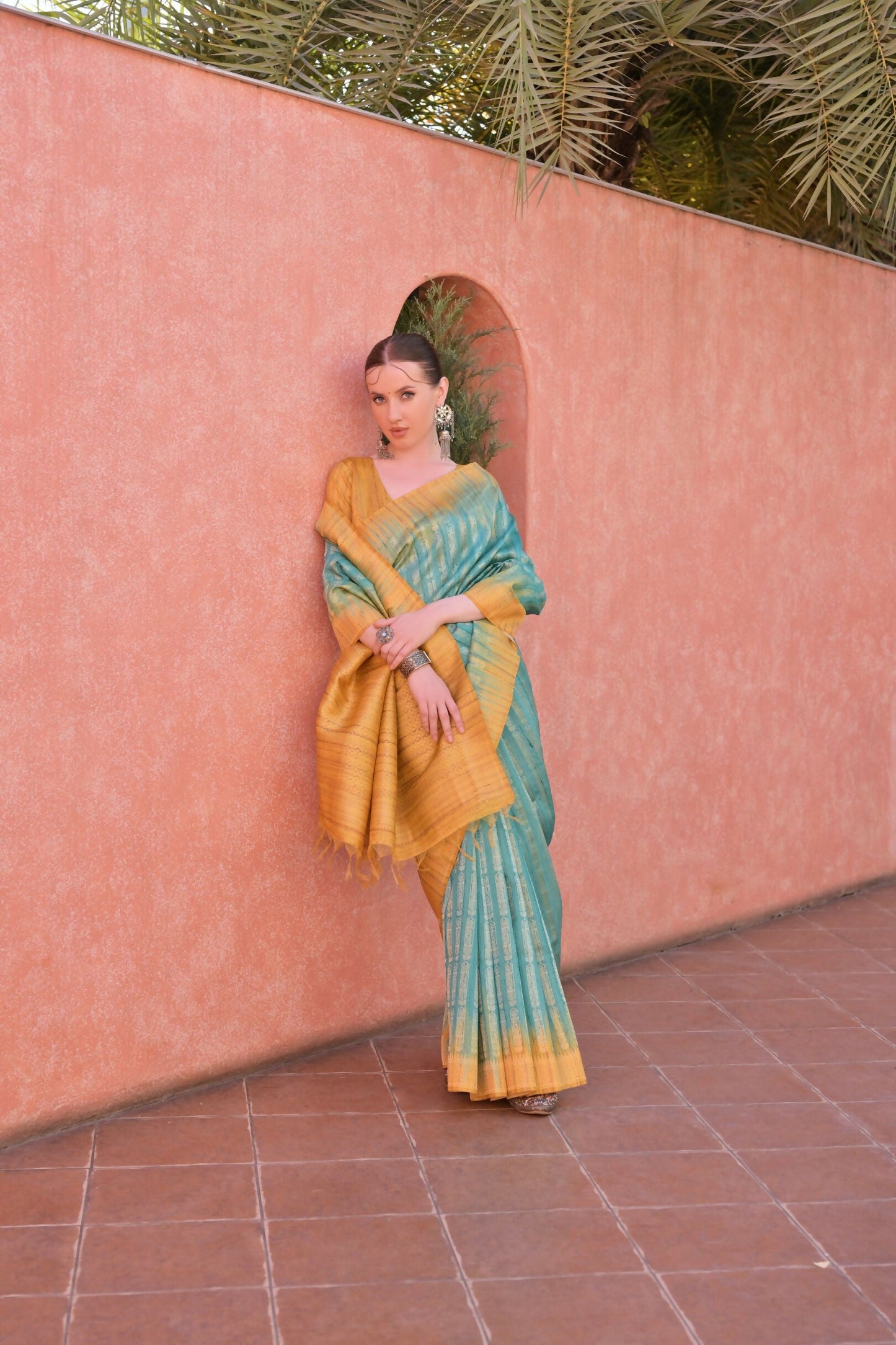 Vishnu Weaves Women's Rama Tussar Silk Woven Saree with Blouse - Swadesiicart