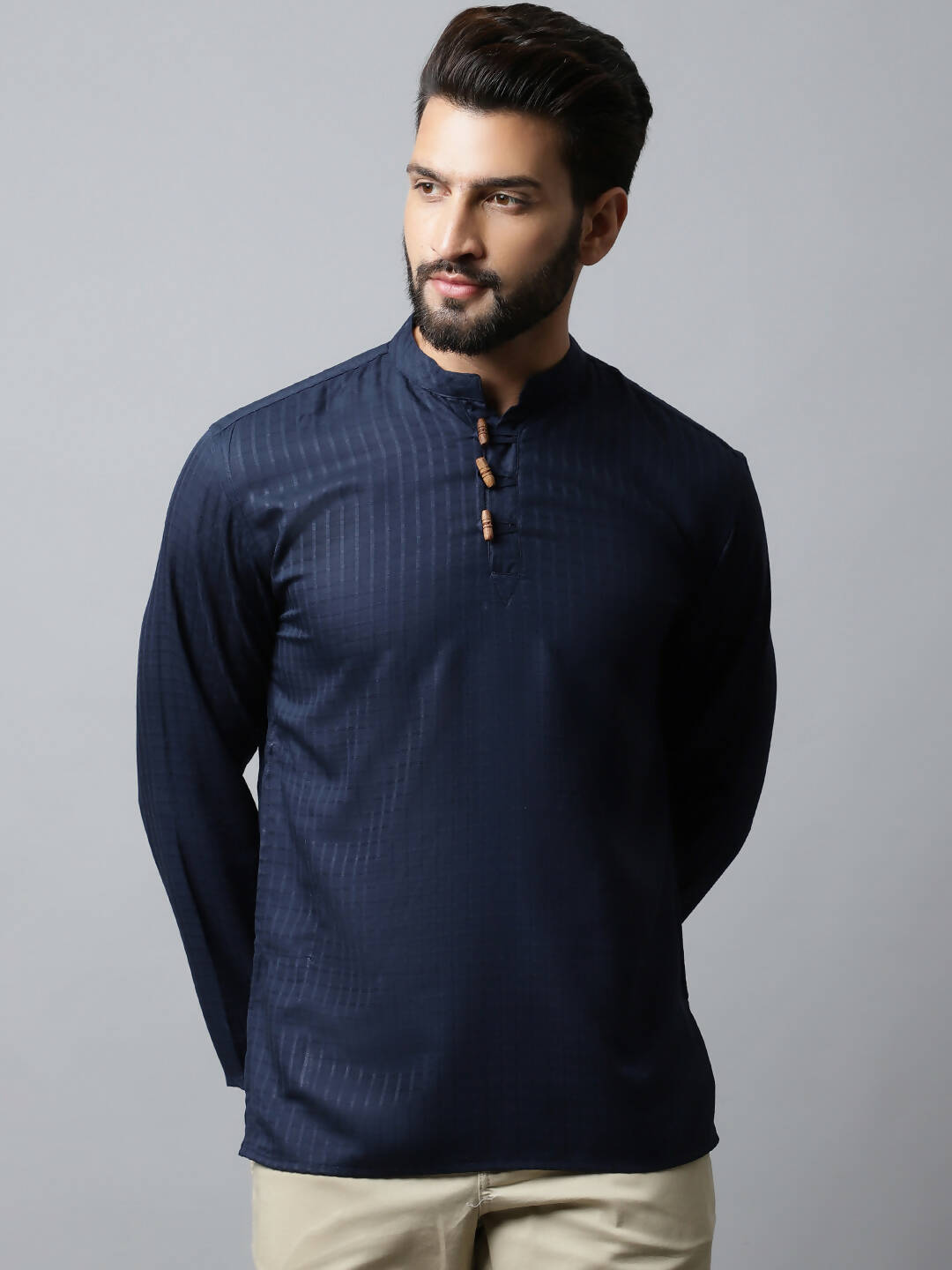 Even Apparels Navy blue Color Pure Cotton Men's Kurta With Side Placket (CHK082) | Swadesiicart