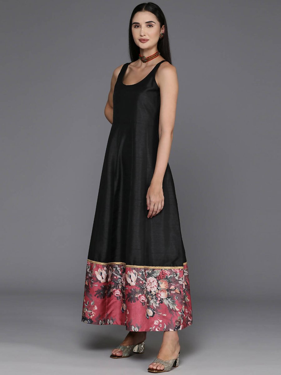 Ahalyaa Women's Traditional wear Ethnic Dress - Black | Swadesiicart