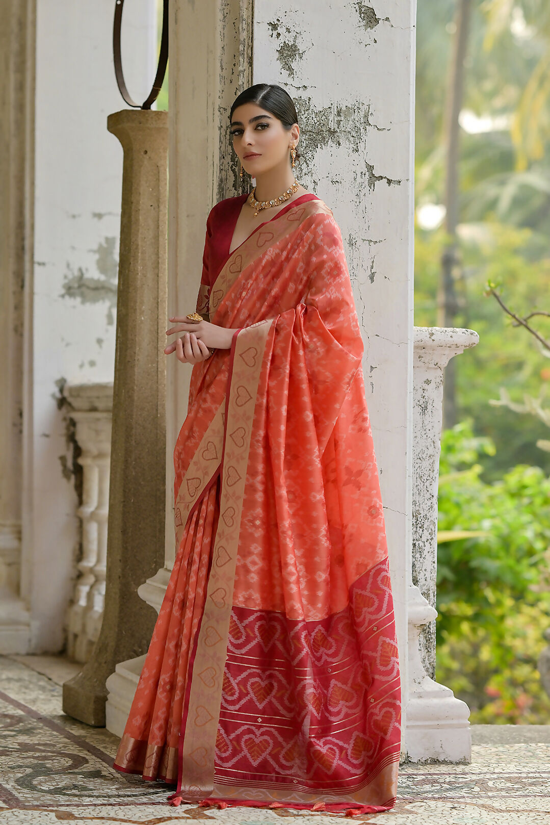 Vishnu Weaves Women's Orange Raw Silk Thread Ikkat Woven Saree with Blouse - Swadesiicart