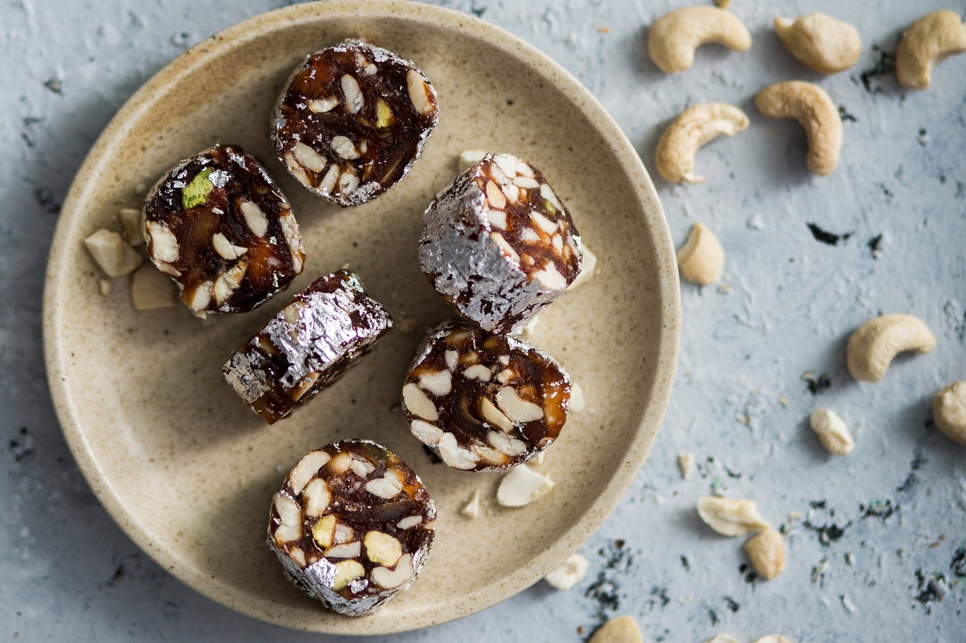 Almond House Khajoor Doller | Swadesiicart