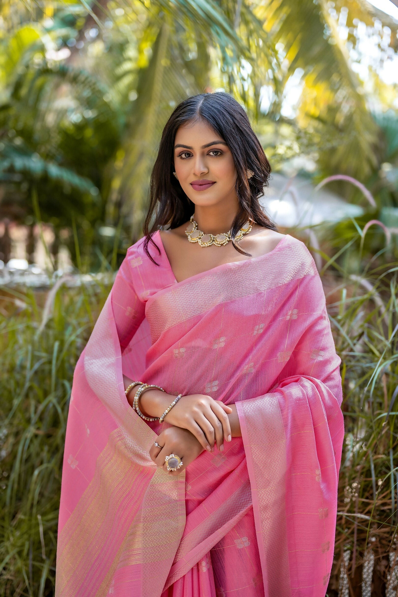 Vishnu Weaves Women's Pink Pure Cotton Zari Woven Saree with Blouse - Swadesiicart