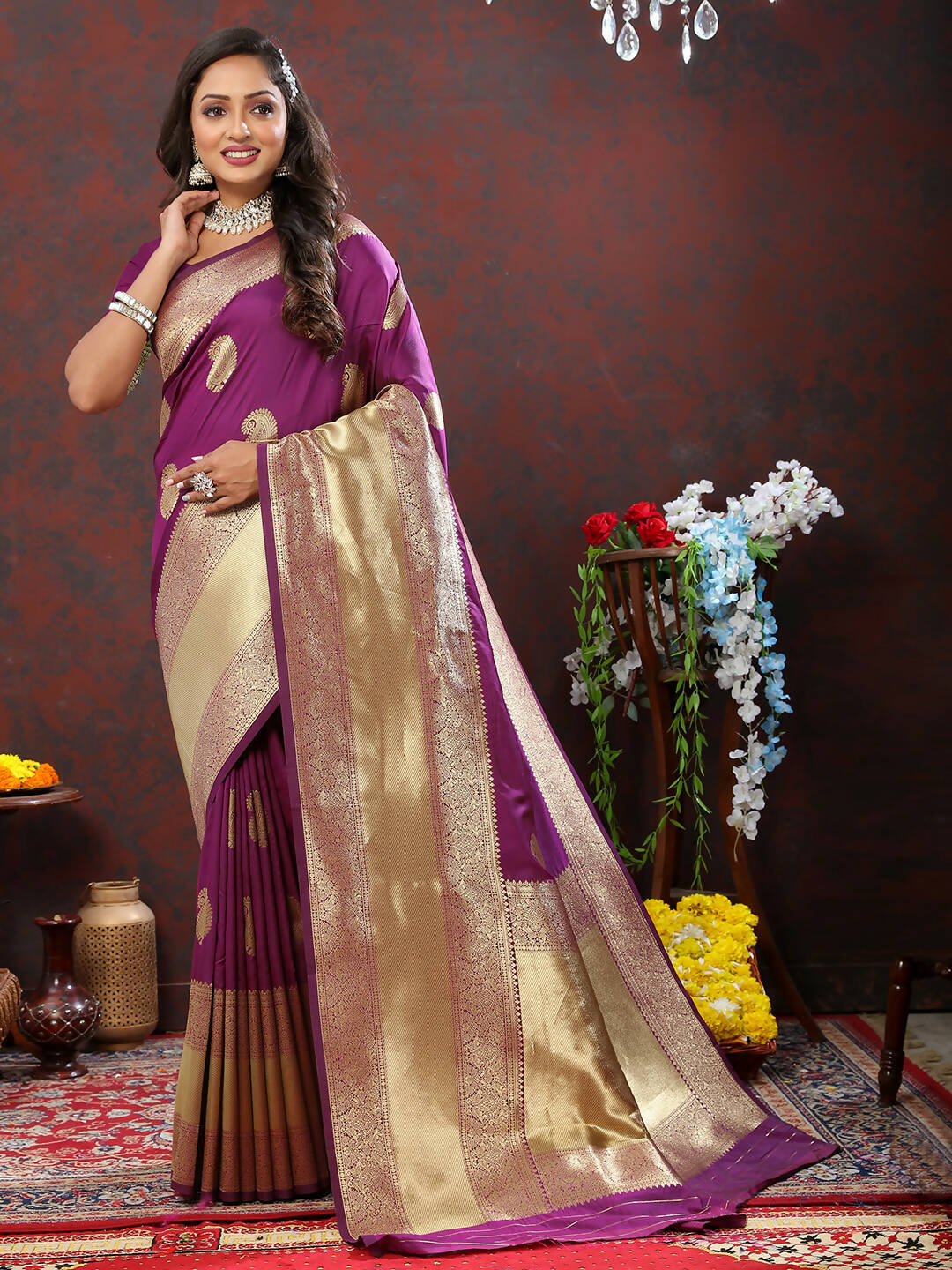 Lorenvalley Fashion Wine Soft Silk Woven Design Gold Zari Weaving Saree - Swadesiicart