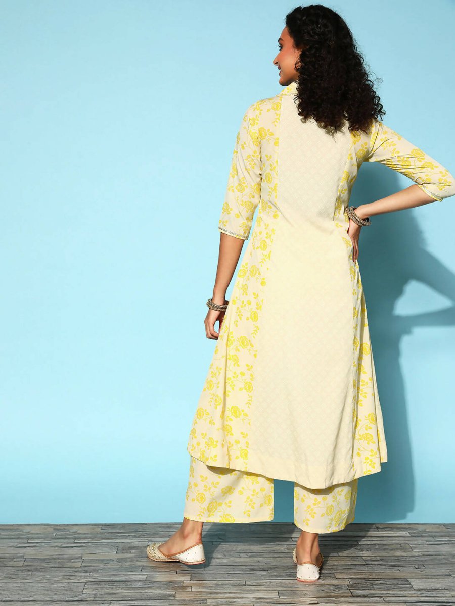 Ahalyaa Women Yellow Colour Crepe Printed Kurta Pant Set | Swadesiicart