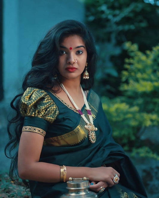 DEIANA'S Beautiful Designer Golden zari Soft Lichi Silk Saree - Navy Blue - Swadesiicart