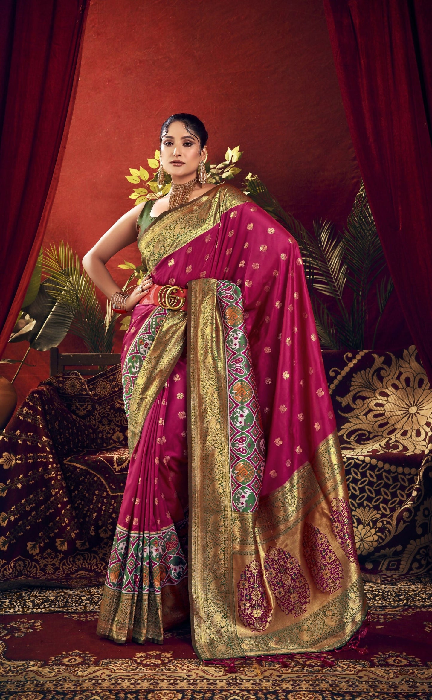 Vishnu Weaves Women's Wine Paithani Silk Saree with Blouse - Swadesiicart