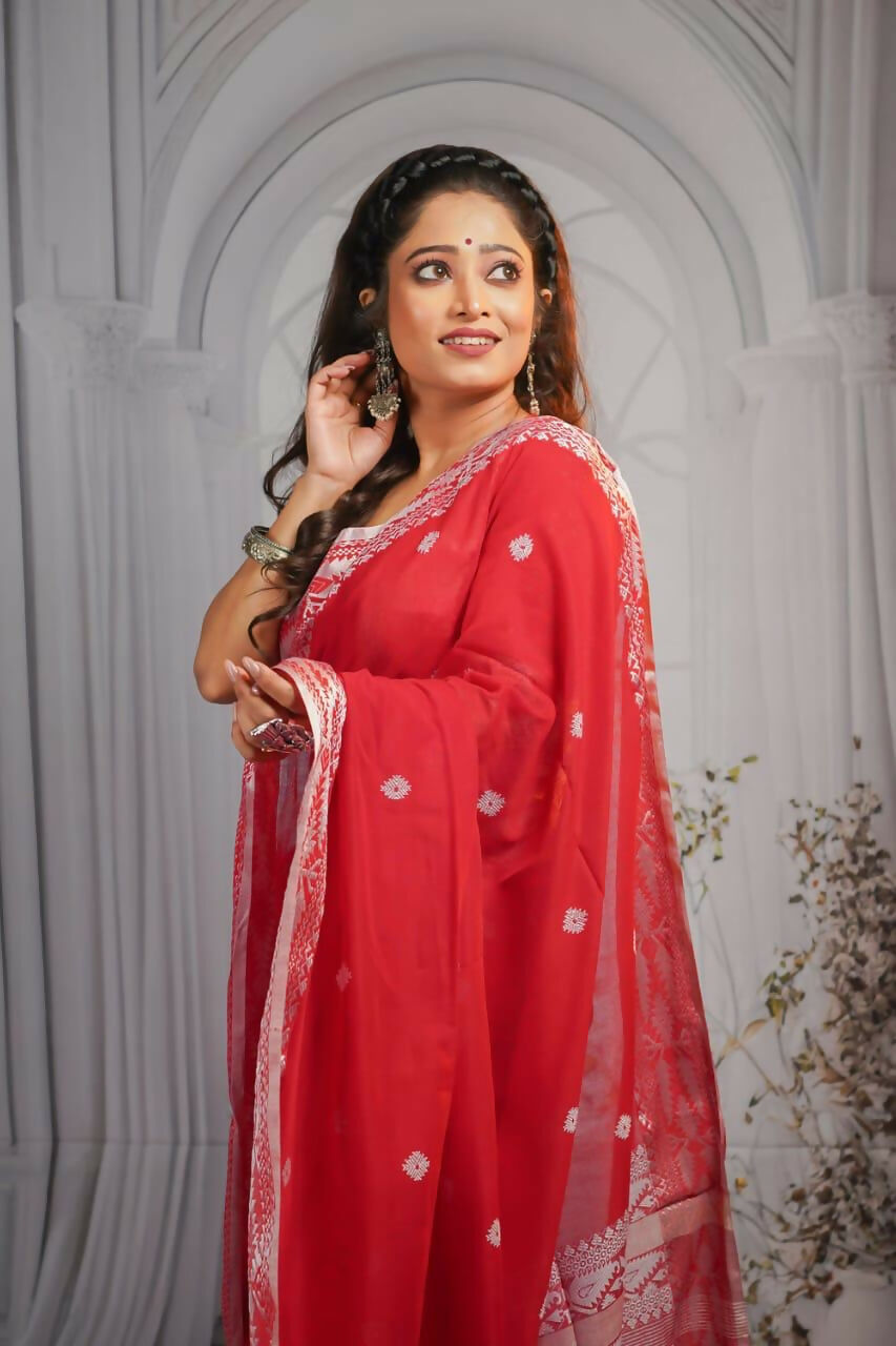 Exclusive Collection Beautiful Pure Cotton Hand Weaving Handloom Saree With Running Blouse Piece - Swadesiicart