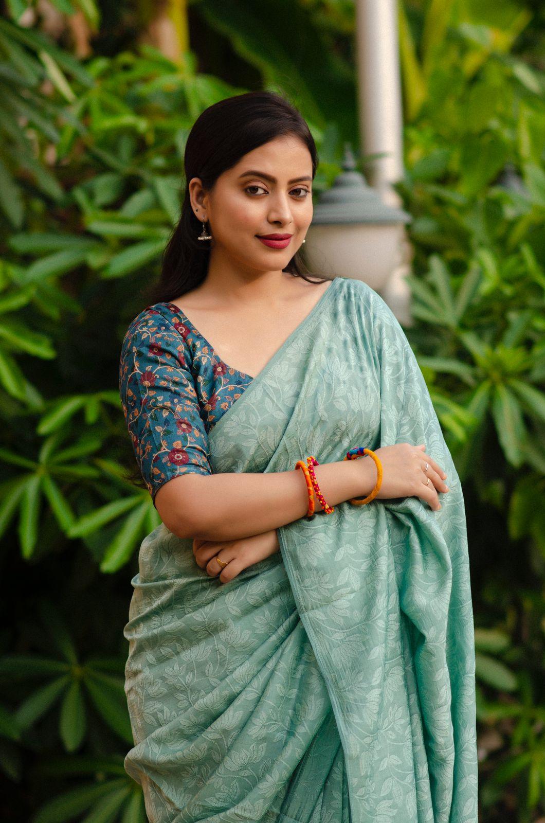 Rama Jute Silk Woven Design Saree with Unstitched Blouse - Hiral Fashion | Swadesiicart