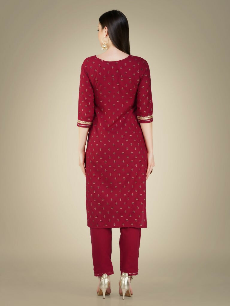 Jyoti Fashion Women's Maroon Cotton Magic Slub Embroidery & Sequence work Kurta with Trouser & Dupatta | Swadesiicart