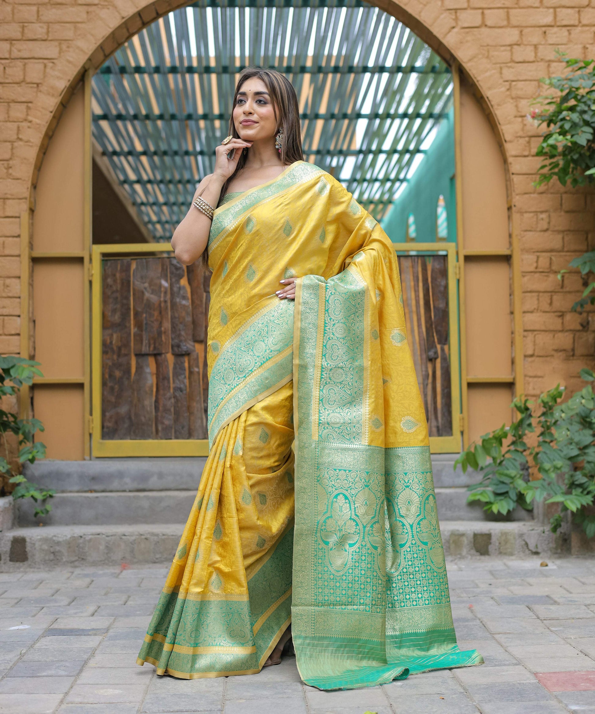 Vamsee Madhavi Yellow Soft Silk Saree - Swadesiicart