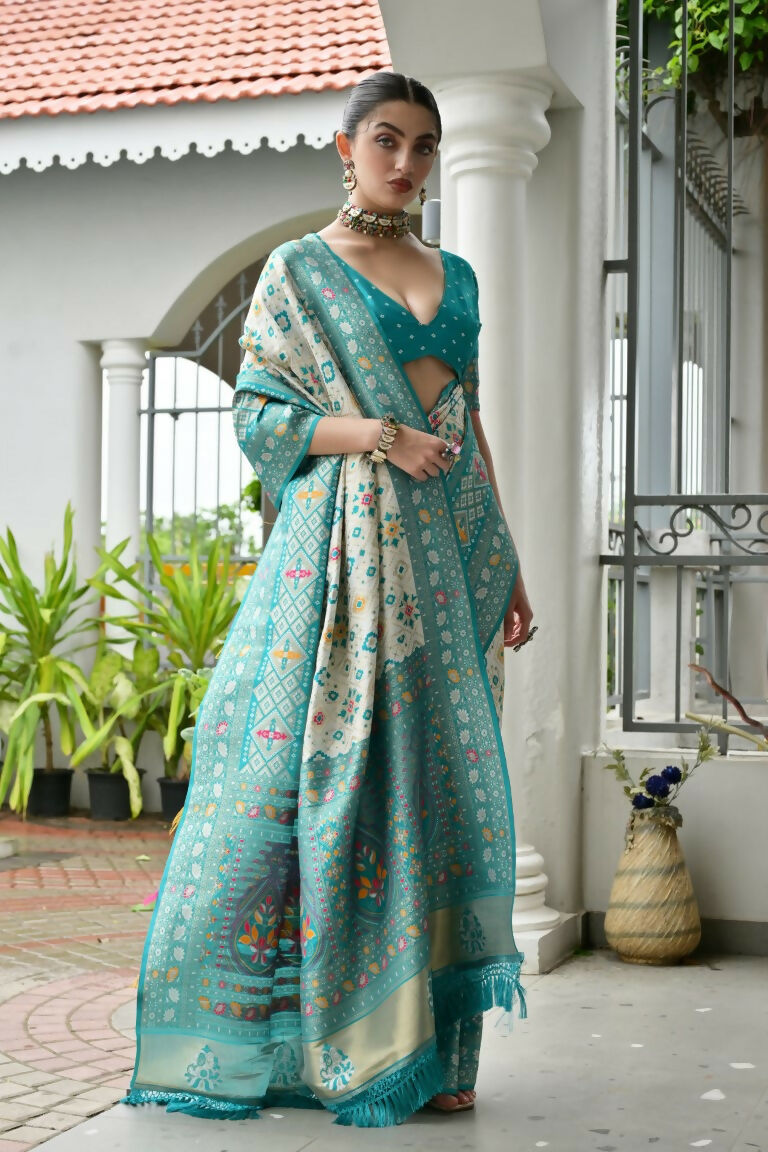 Vishnu Weaves Women's Sea-Green Banarasi Silk Patola Zari Woven Saree with Blouse - Swadesiicart
