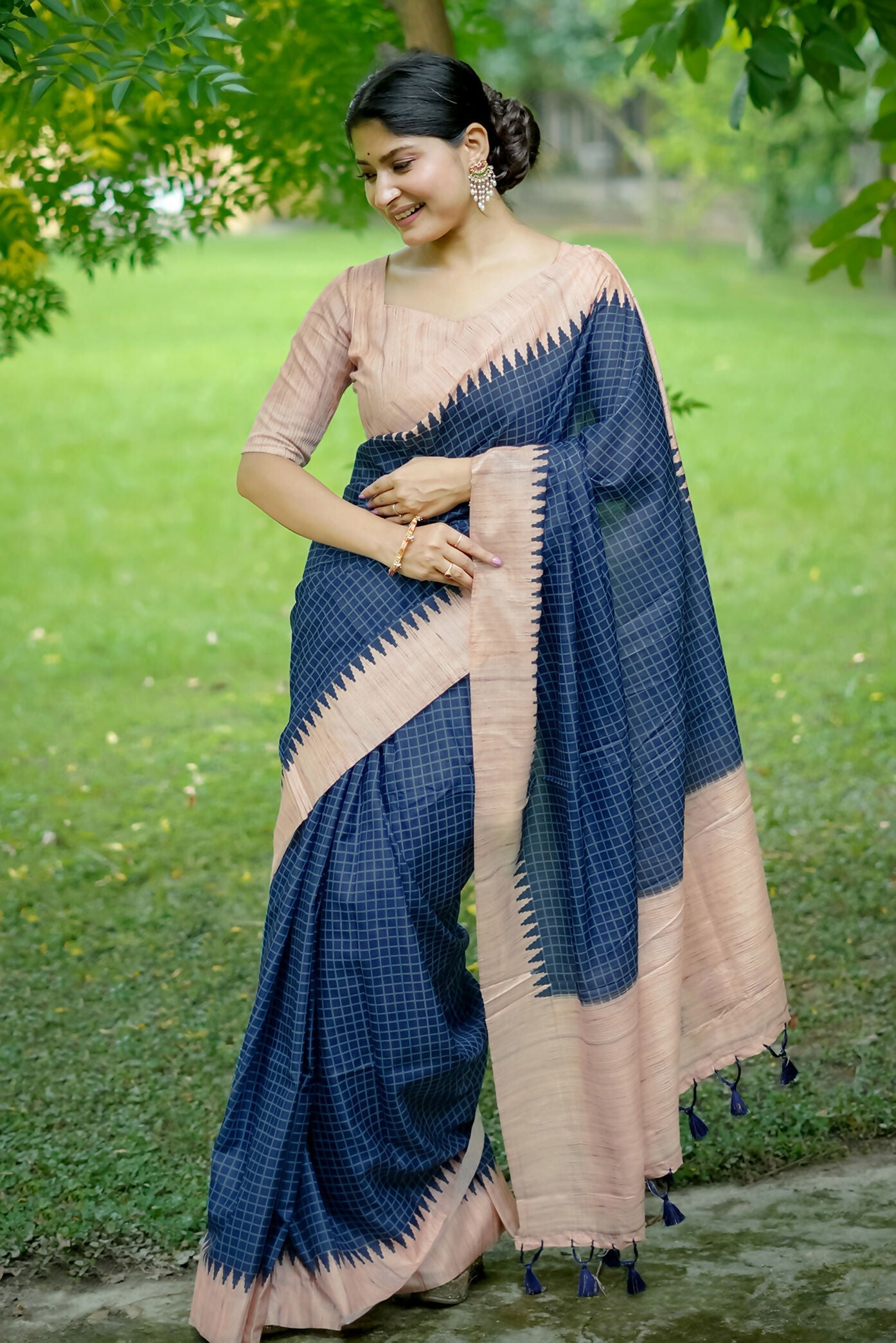 Vishnu Weaves Women's Blue Tussar Silk Woven Saree with Blouse - Swadesiicart