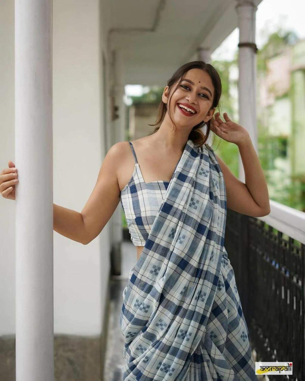 Exclusive Collection Beautiful Check Blue Pure Cotton Woven Handloom Saree With Running Blouse Piece - Swadesiicart