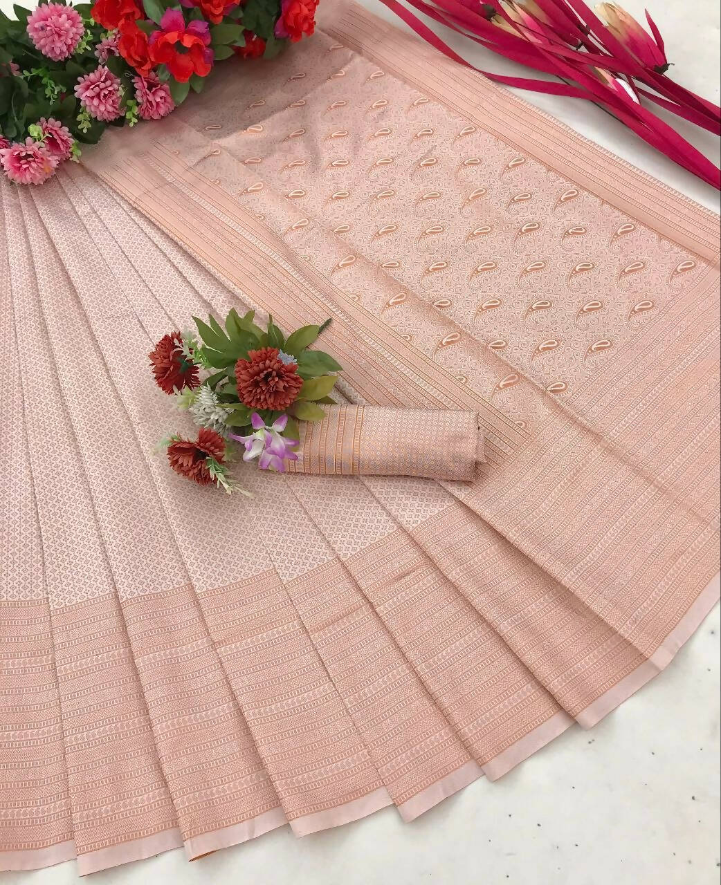DEIANA'S Beautiful Designer Golden zari Soft Lichi Silk Saree - White - Swadesiicart
