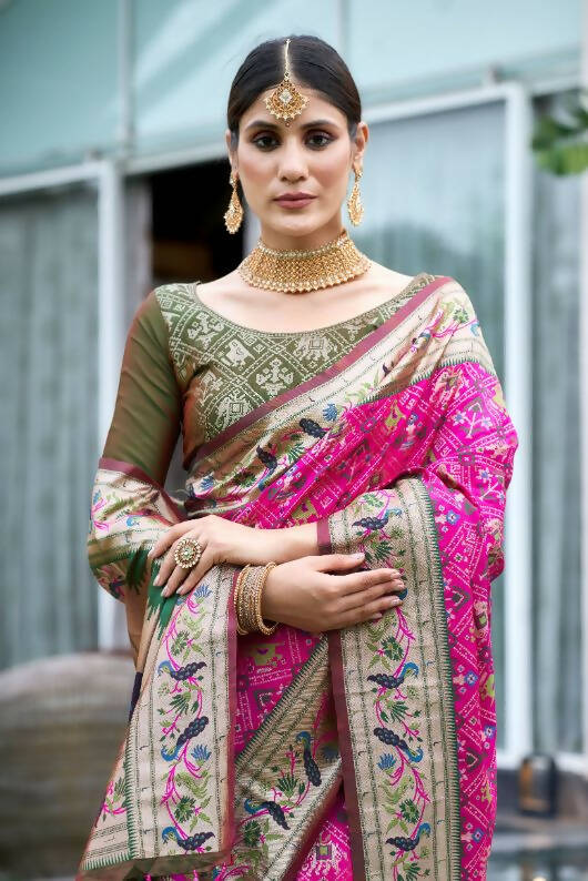 Vishnu Weaves Women's Pink Paithani Patola Silk Zari Woven Saree with Unstitched Blouse - Swadesiicart