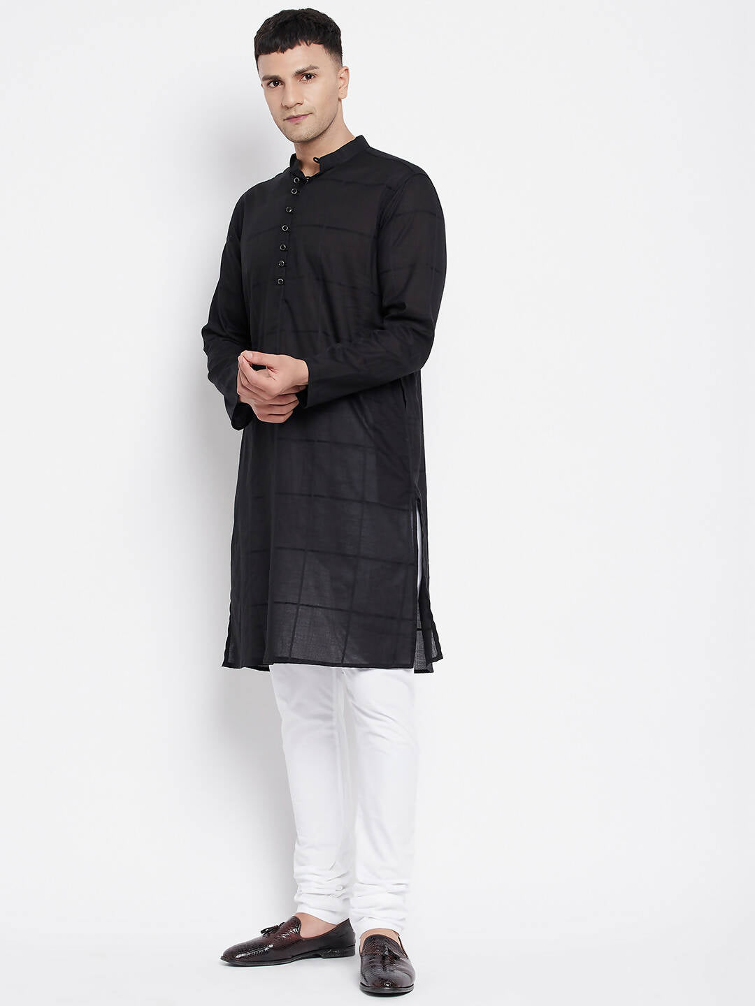 Even Apparels Pure Cotton Men's Kurta in Black Color With Band Collar | Swadesiicart