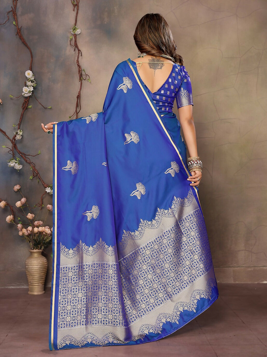 Joban Fashion Blue Floral Motifs Banarasi Silk Sarees | Swadesiicart