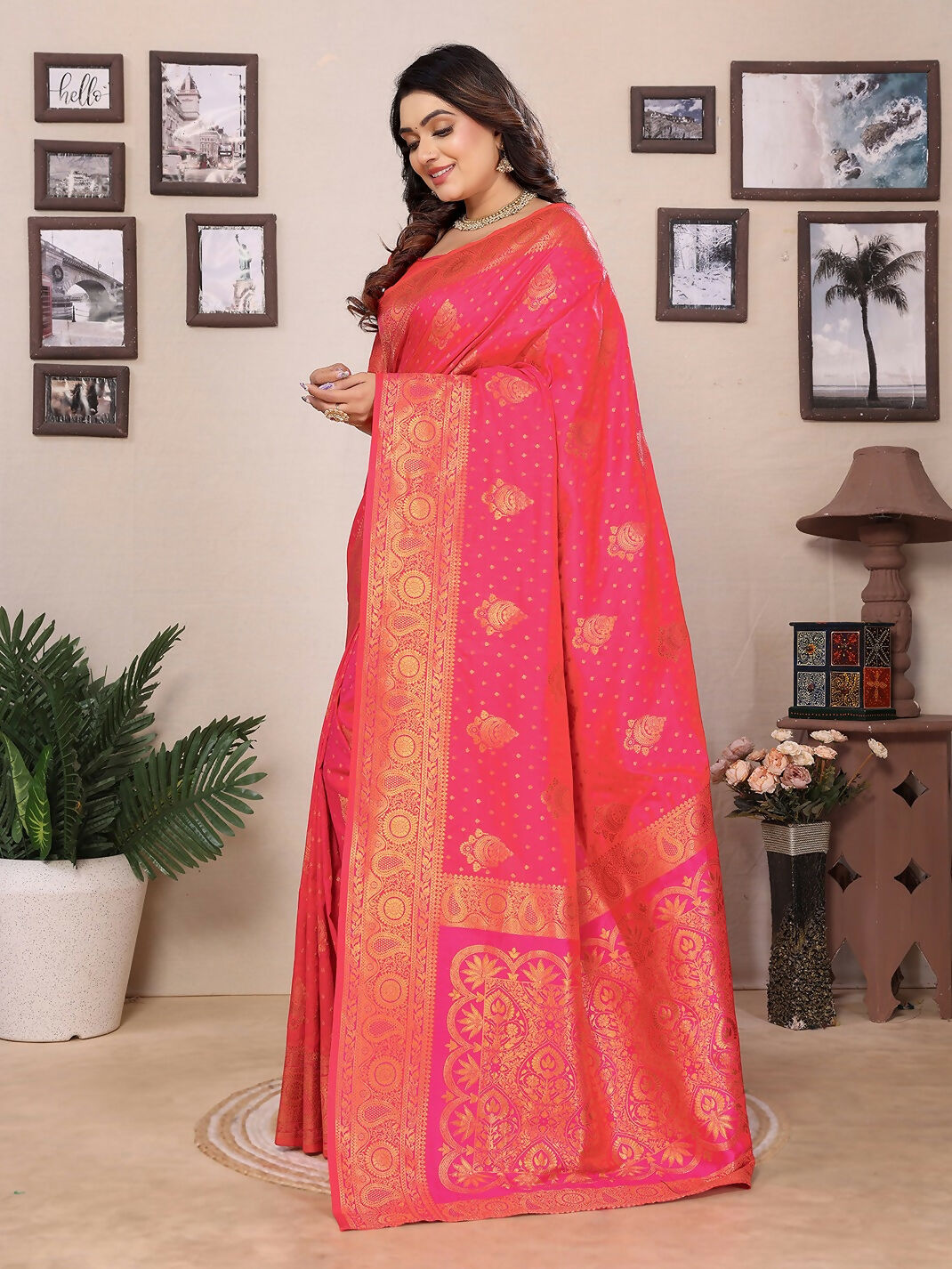 Joban Fashion Banarasi Pink Woven Soft Silk Saree | Swadesiicart