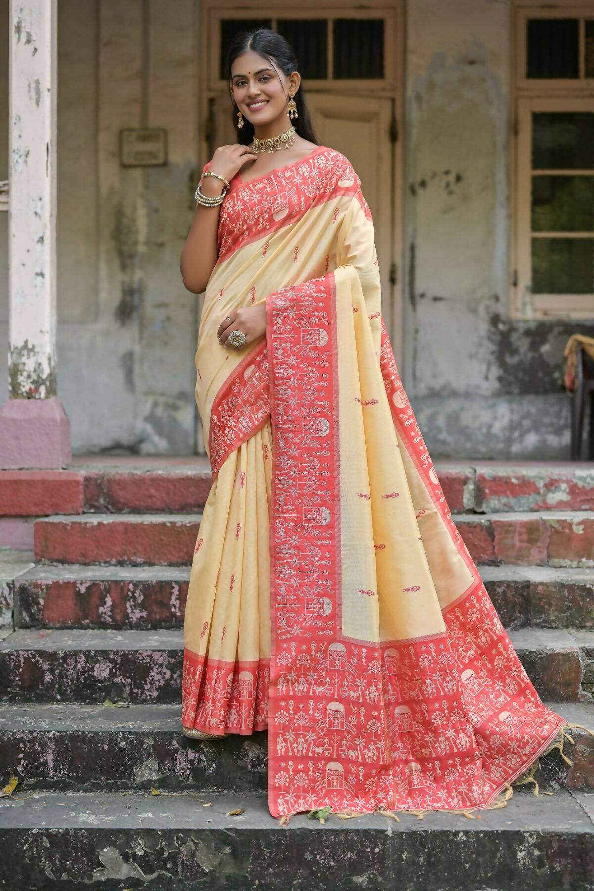 Vishnu Weaves Women's Red Handloom Raw Silk Woven Saree with Blouse - Swadesiicart