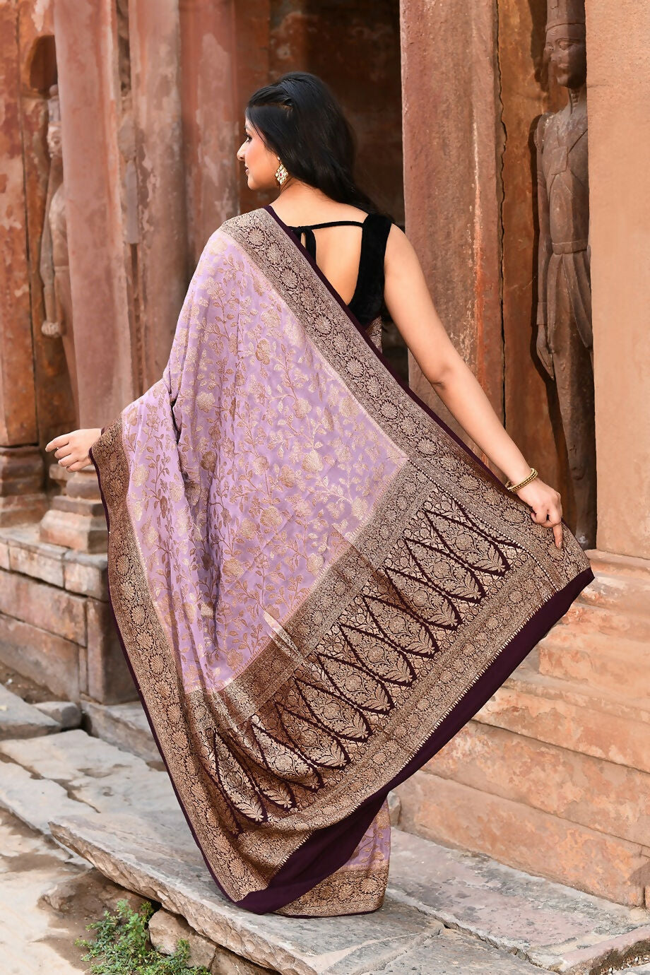 Joban Fashion Nude Pink Crepe Chiffon Pure Handloom Banarasi Silk Saree | Swadesiicart