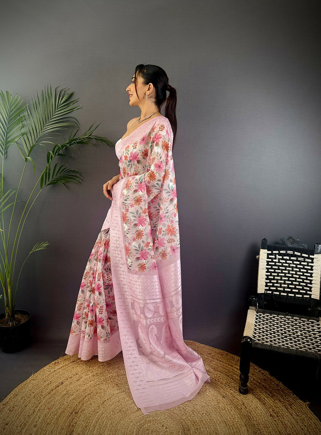 Joban Fashion Pastel Pink Floral Motifs Banarasi Silk Sarees | Swadesiicart
