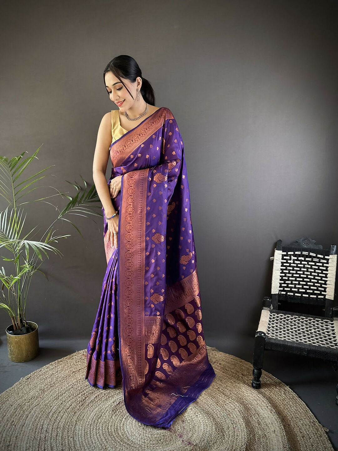 Joban Fashion Banarasi Purple Woven Soft Silk Saree | Swadesiicart