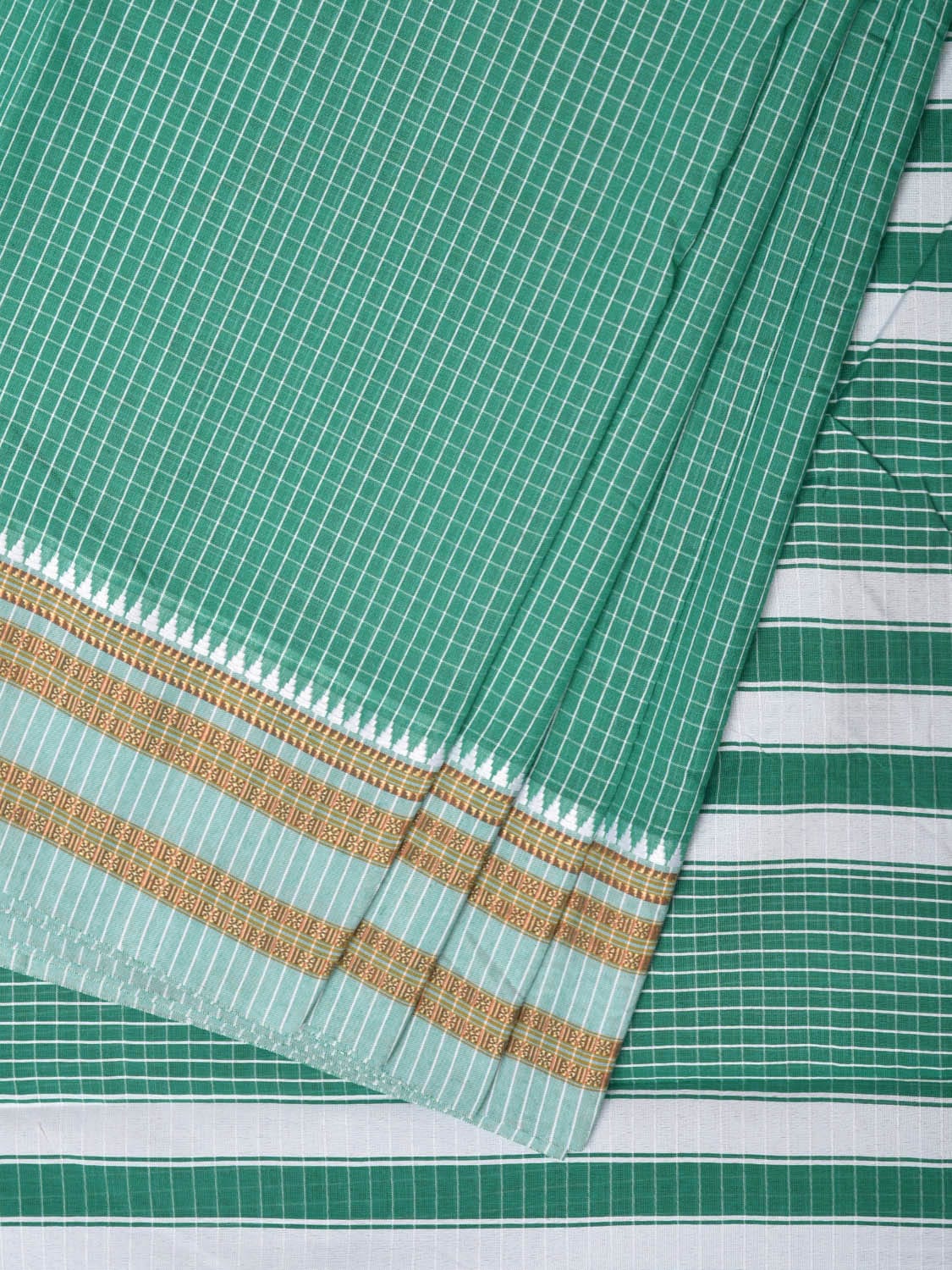 Light Green Bamboo Cotton Saree with Checks Design No Blouse - Global Threads | Swadesiicart