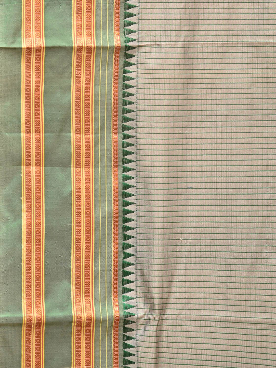 Light Grey and Green Narayanpet Silk Handloom Saree with Checks Design No Blouse - Global Threads | Swadesiicart