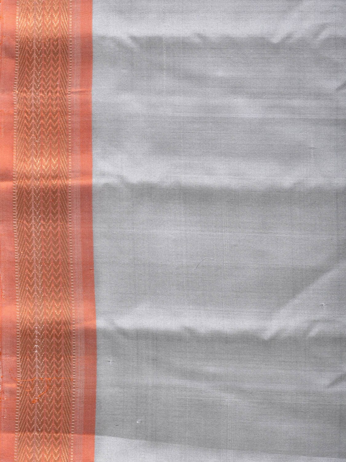 Light Grey Gadwal Silk Handloom Plain Saree with Strips Pallu Design - Global Threads | Swadesiicart