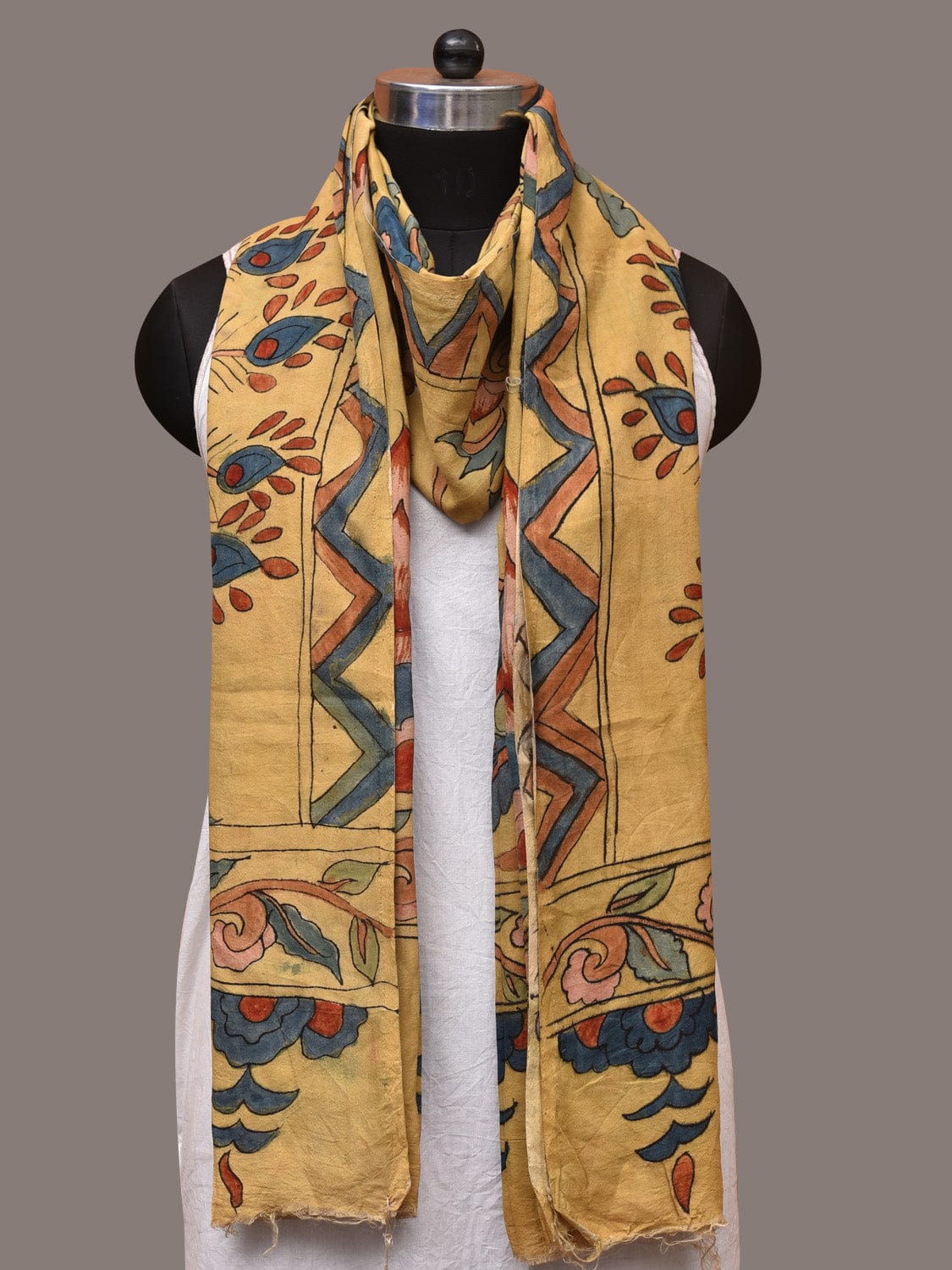 Light Yellow Kalamkari Hand Painted Silk Handloom Dupatta with Floral and Peacocks Design - Global Threads | Swadesiicart