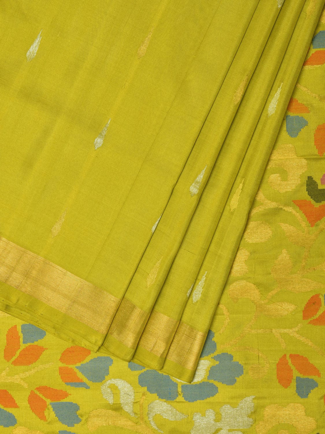 Lime Green Uppada Silk Handloom Saree with Floral Pallu Design - Global Threads | Swadesiicart