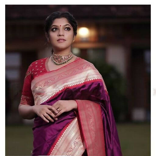 DEIANA'S Beautiful Designer Golden zari Soft Lichi Silk Saree - Purple - Swadesiicart