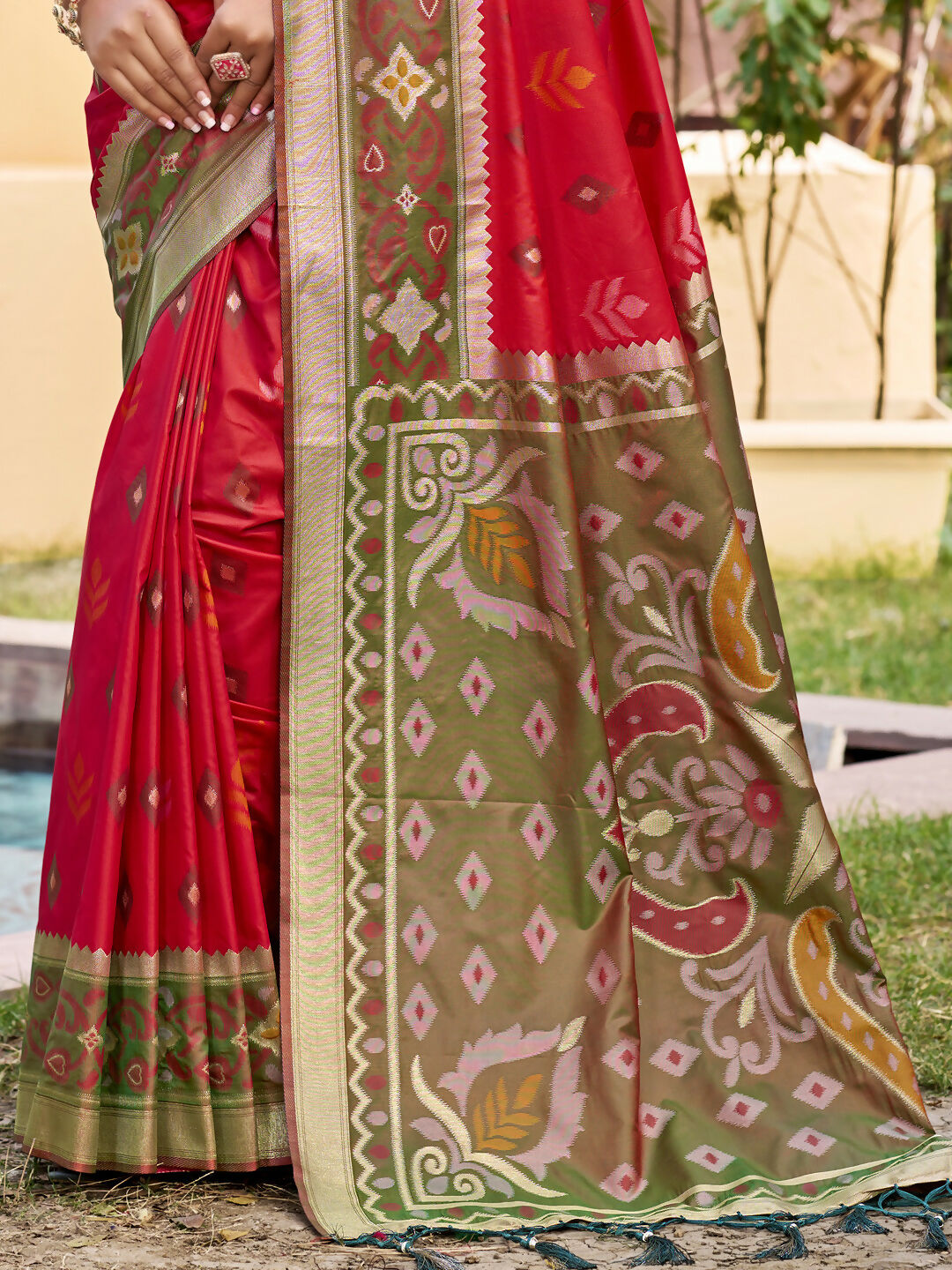 Shree Shyam Fashion Red Pochampally Silk Saree