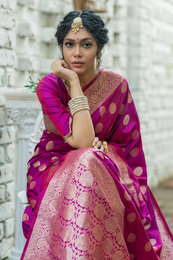 Vishnu Weaves Women's Wine Banarasi Silk Floral Zari Woven Saree with Unstitched Blouse - Swadesiicart