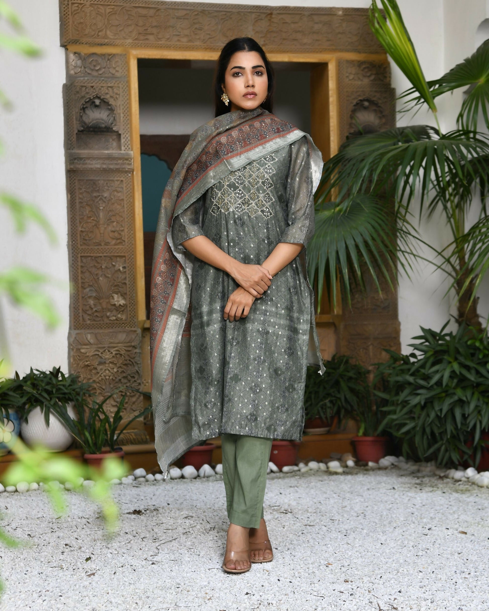 Vaasva Women's Chanderi Printed Suit Set With Pant And Printed Dupatta | Swadesiicart