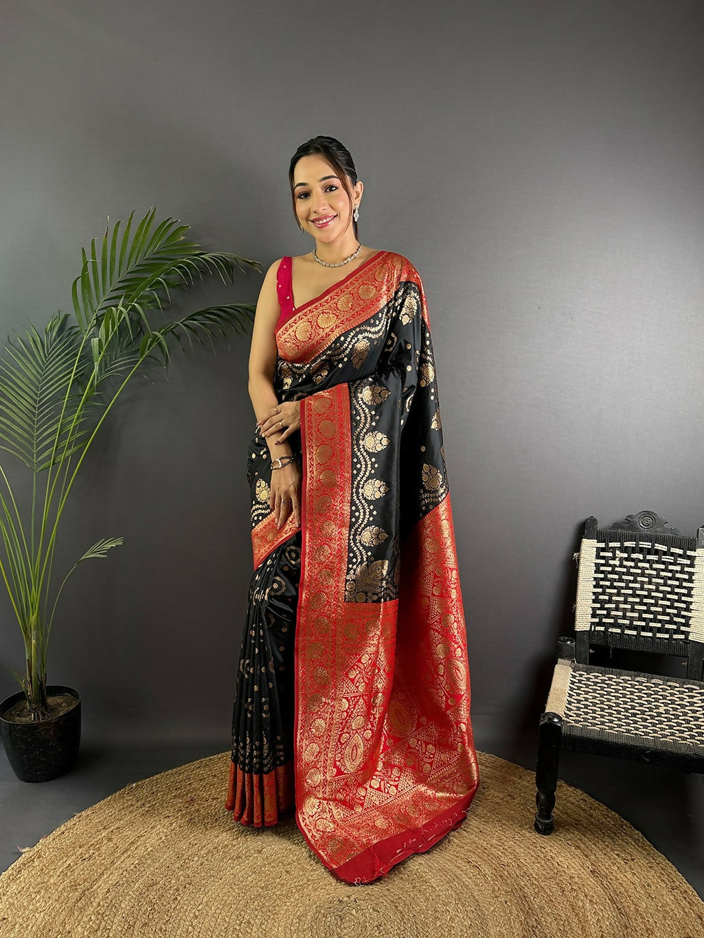 Joban Fashion Red Butti Banarasi Silk Sarees | Swadesiicart